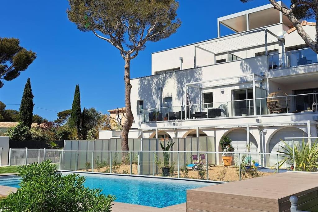 Magnifique T2 - Les Pieds Dans L'eau Piscine/plage Apartment *